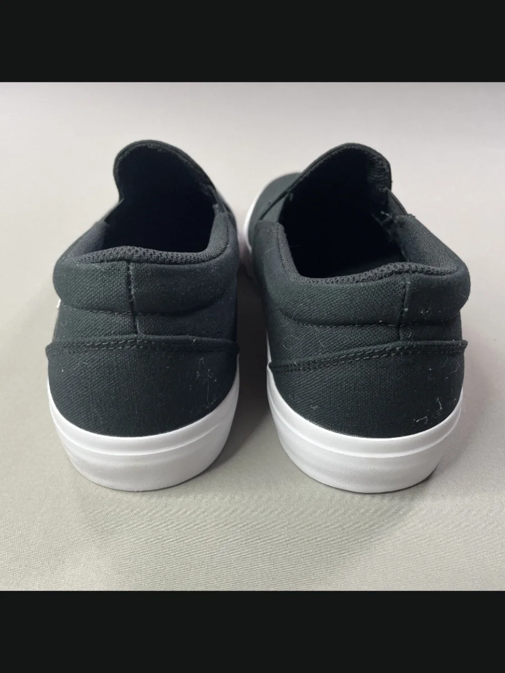 NEW Nike Shoes Mens 8.5 Womens 10 black SB Chron 2 slip on casual summer skate